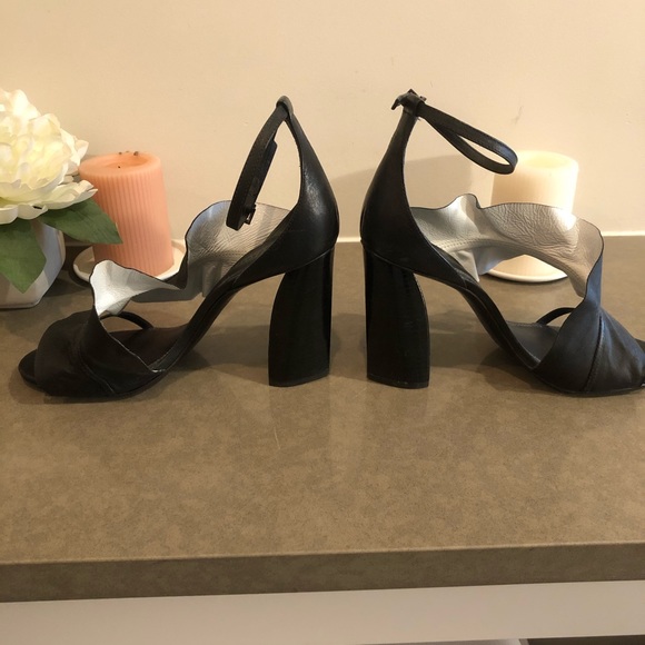 Mercedes Castillo chunky heeled Sandals - Picture 6 of 7